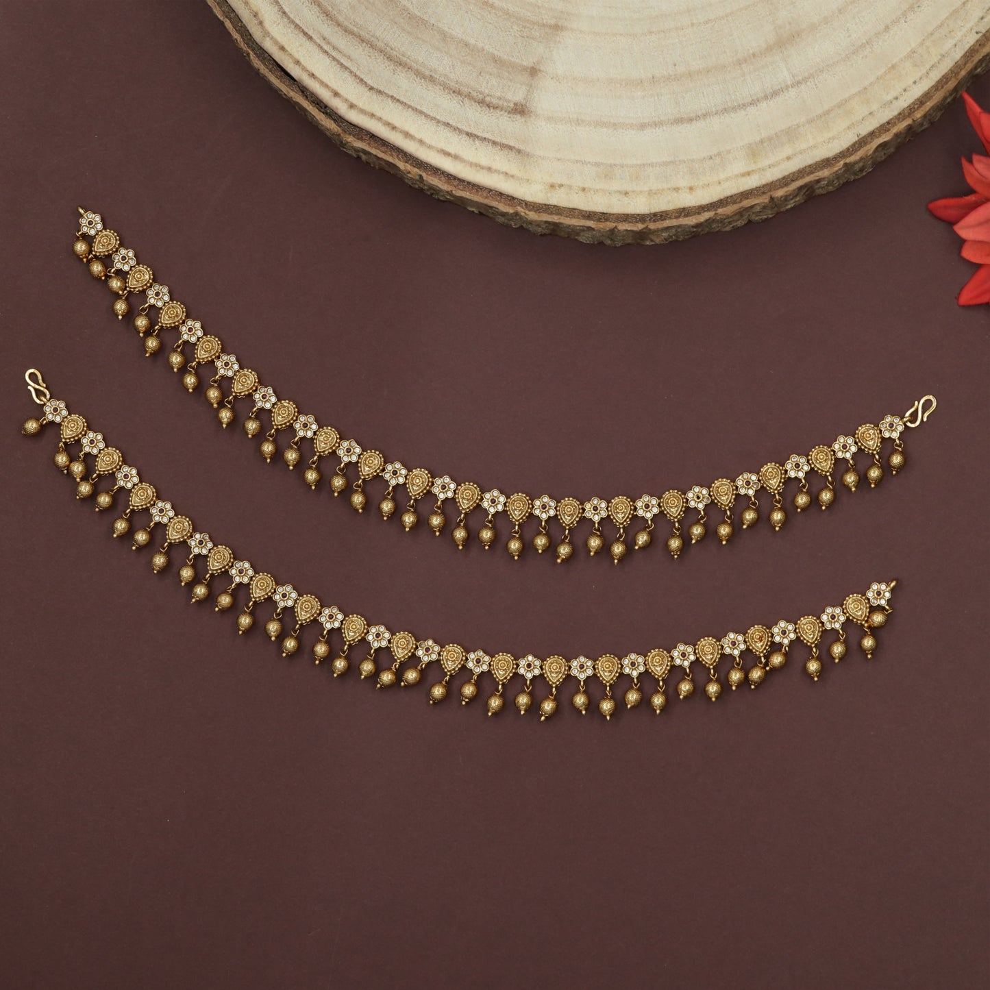 Circular Floral Link Architecture with Attached Bell Hangings Payal