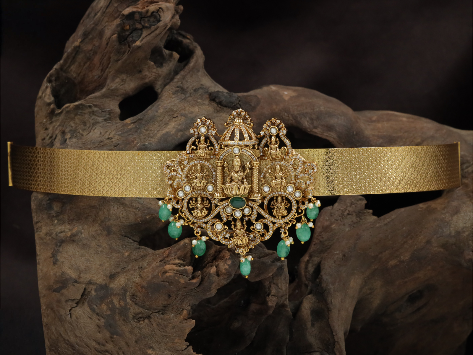 Lakshmi Centre Dabu with Triple Arch Panels and Green Drops
