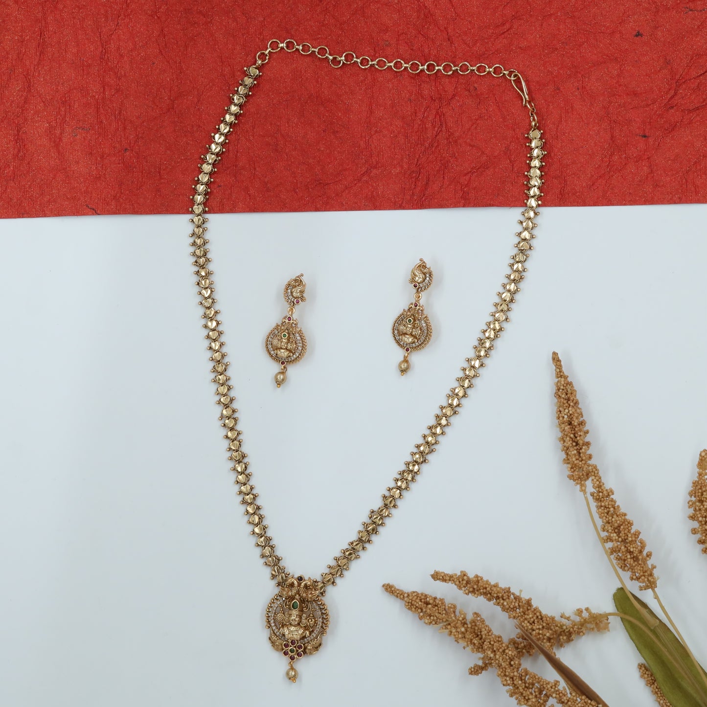 Tirupati Form Sculpted Pendant Chain
