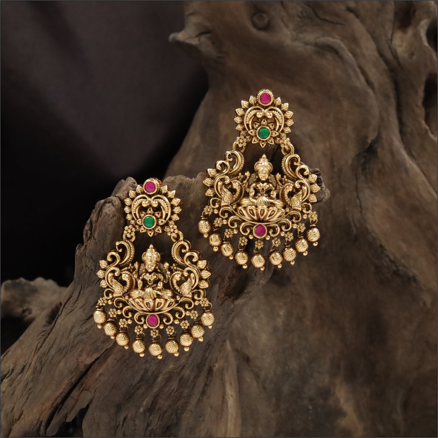 Ornamental Hanging Featuring Central Deity and Rounded Drop Fringe