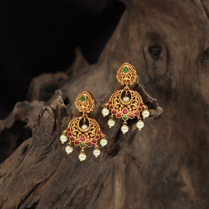 Decorative Arch Hangings with Intricate Scroll Form and Suspended Pearls