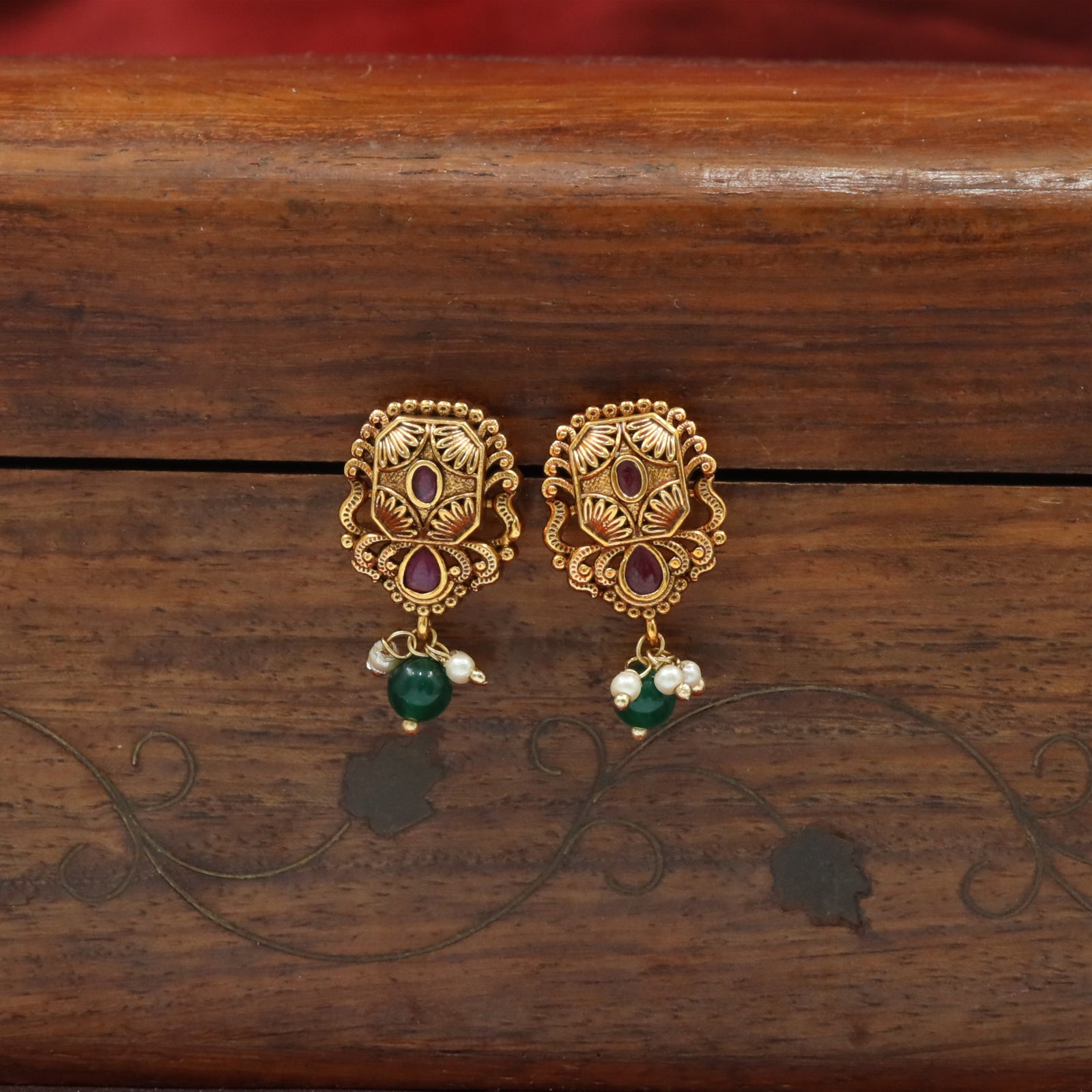 Classic Hexagonal Stud with Engraved Leaf Motif