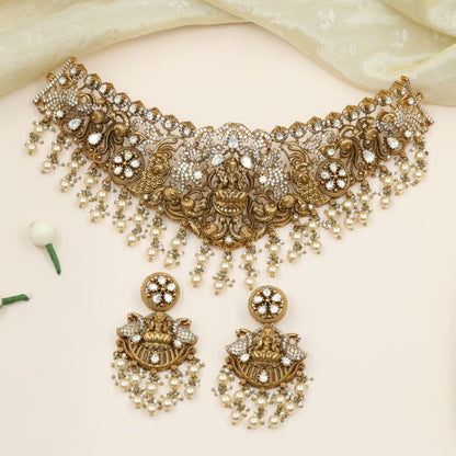 Lakshmi Figure Centre Choker with Symmetrical Peacock Frames
