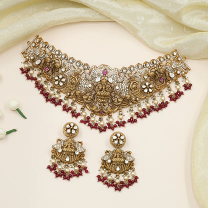 Lakshmi Figure Centre Choker with Symmetrical Peacock Frames