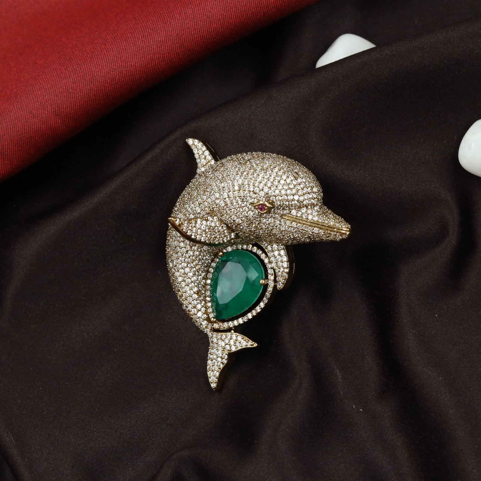 Graceful Fin Arc Victorian Brooch with Gem Core