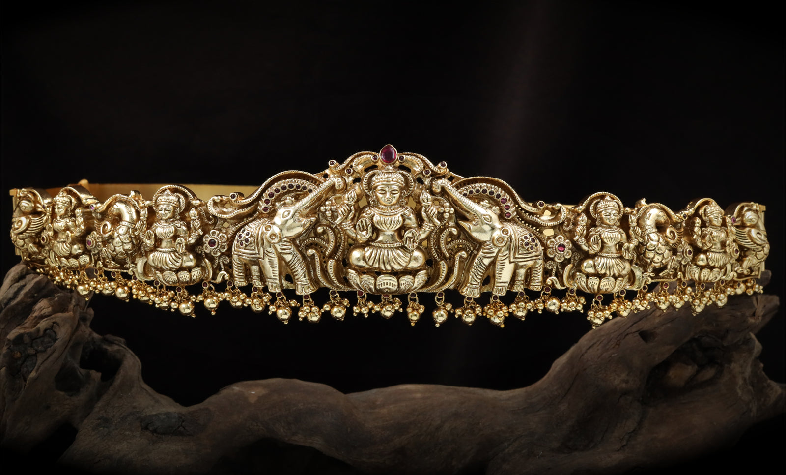 Grand Gajalakshmi Dabu with Raised Elephant Motifs