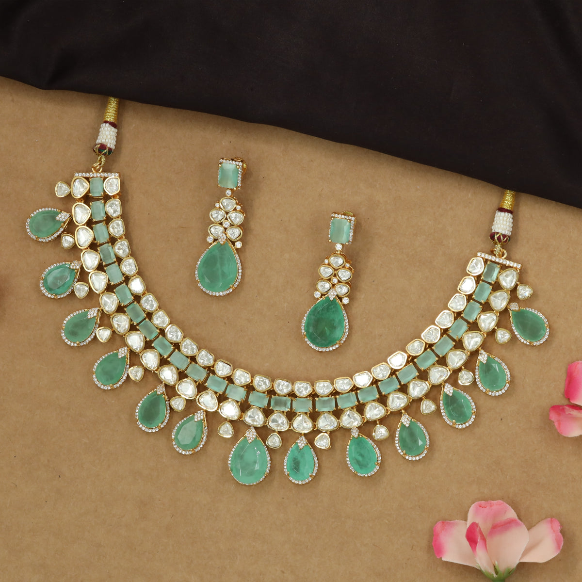 Grand contour kundan necklace with framed drop border