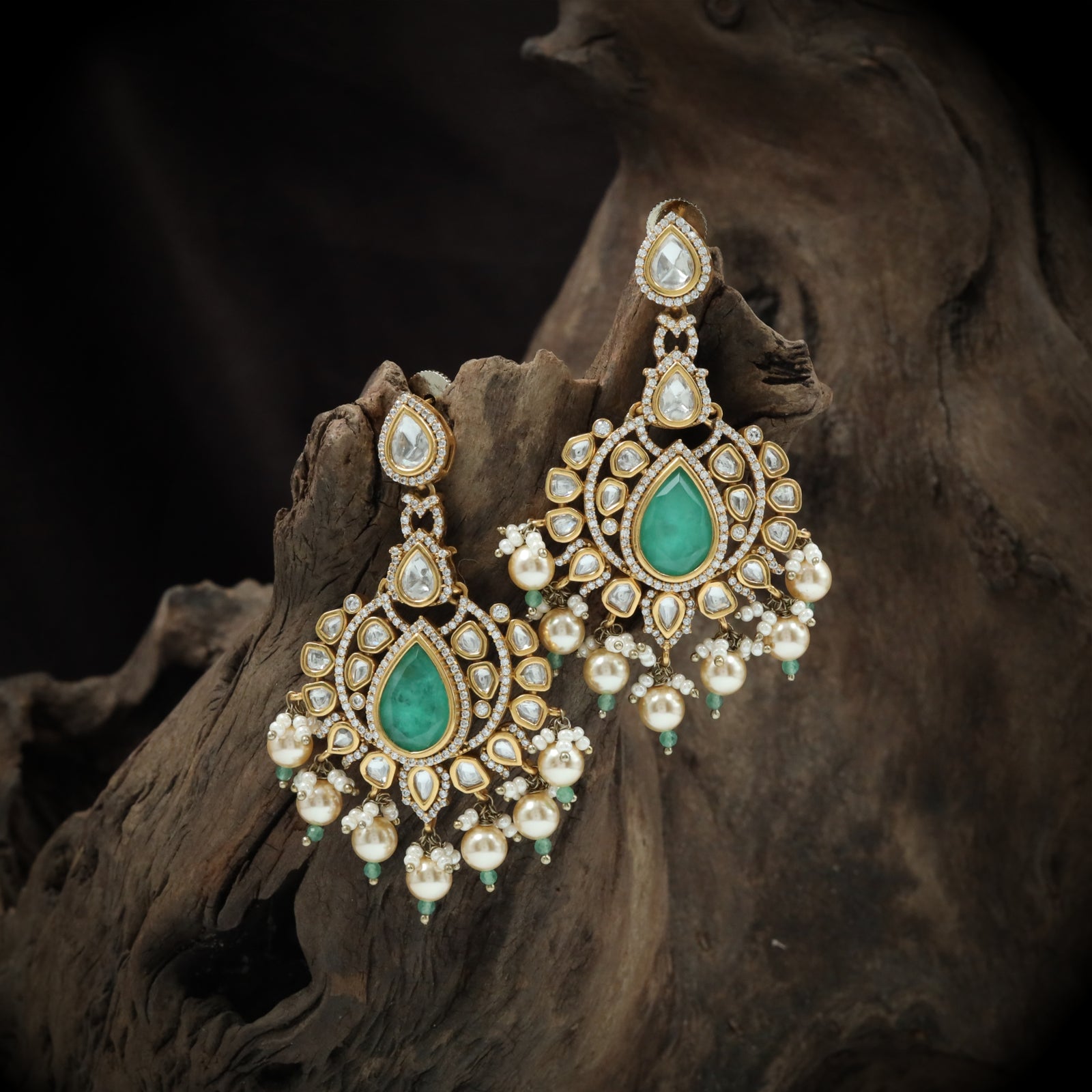 Grand pear motif kundan hanging with concentric stone surround