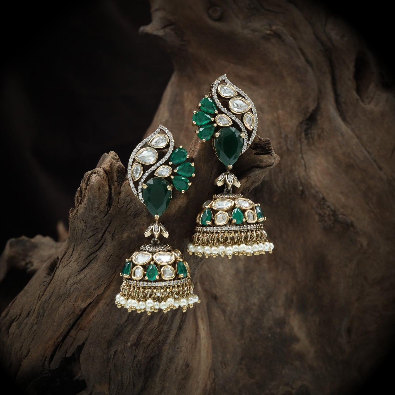 Petal cluster jumka with pear focal and lattice dome