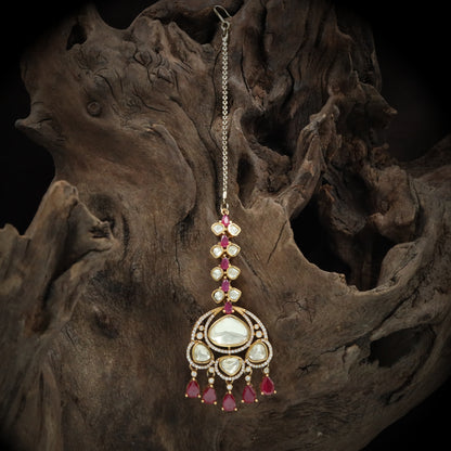 Semi Circular Medallion Tikka with Cascading Drop Panels