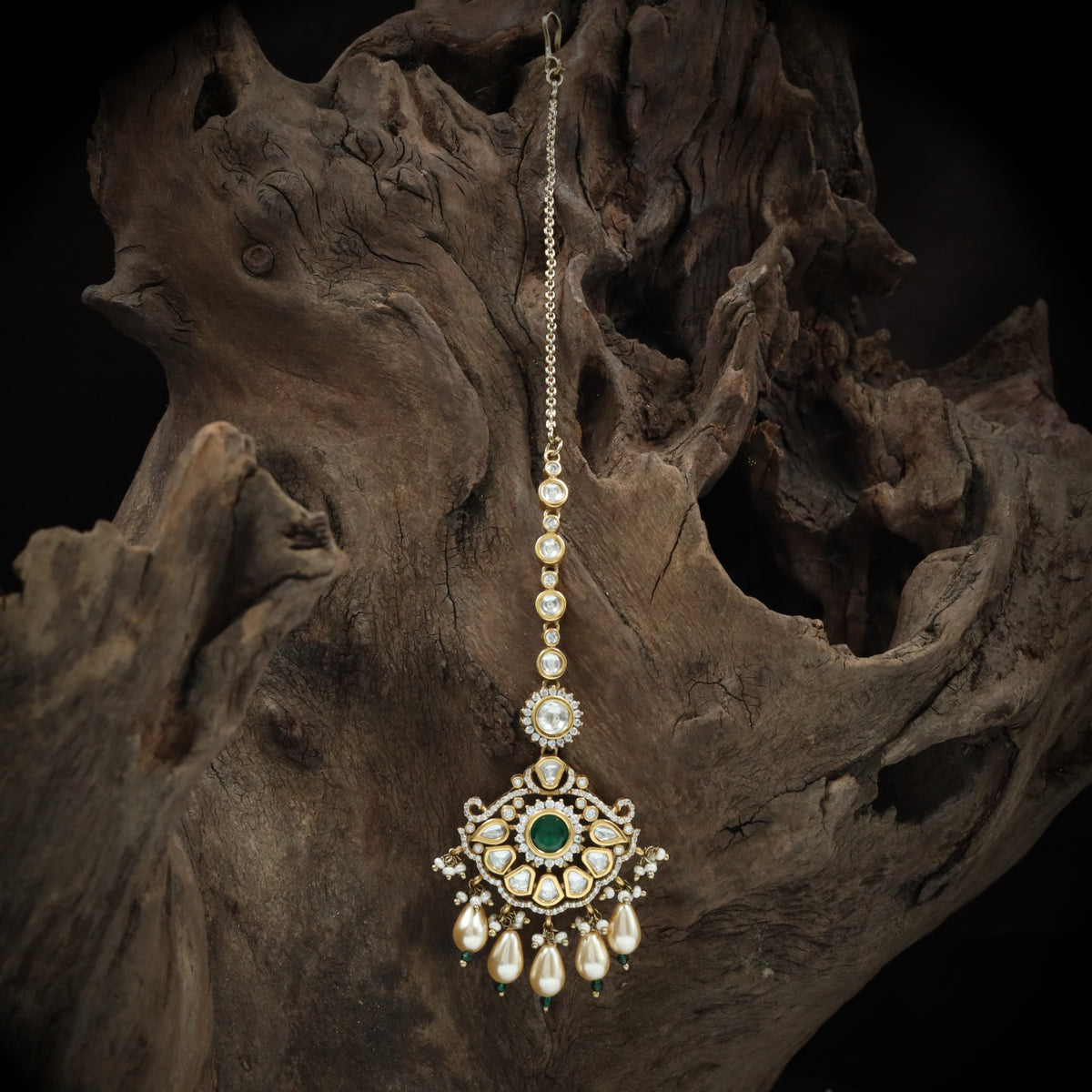 Sunburst Crest Kundan Tikka with Tiered Drop Fringe
