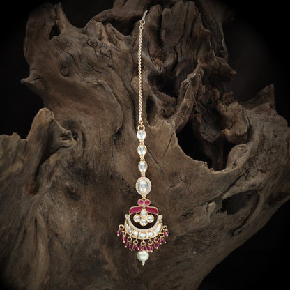 Arched Halo Tikka with Triple Cluster Centre Motif