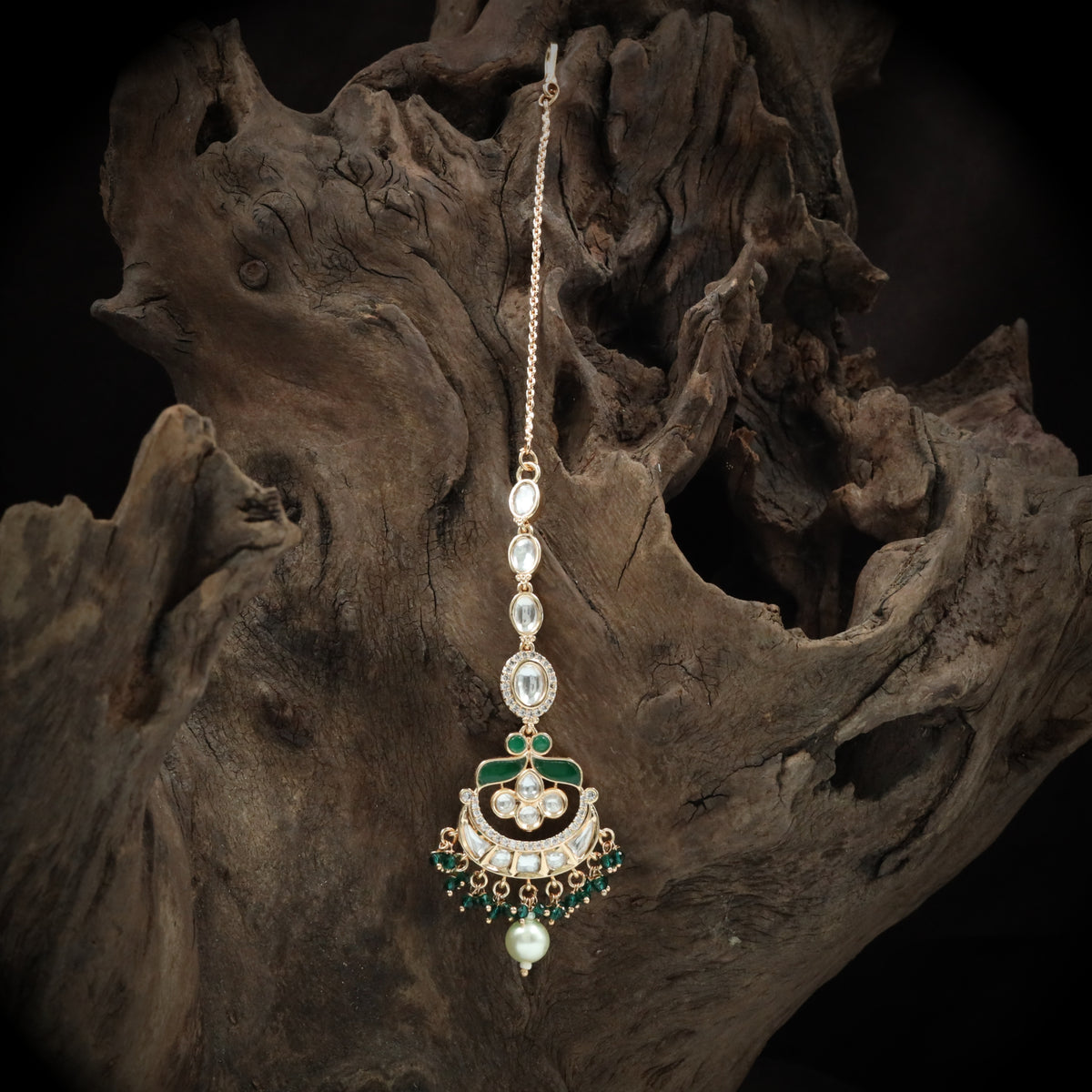 Arched Halo Tikka with Triple Cluster Centre Motif