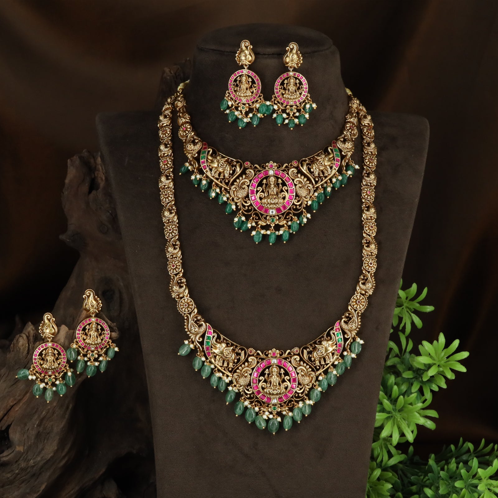Lakshmi Simhasana with Elephant Arch Combo Collection