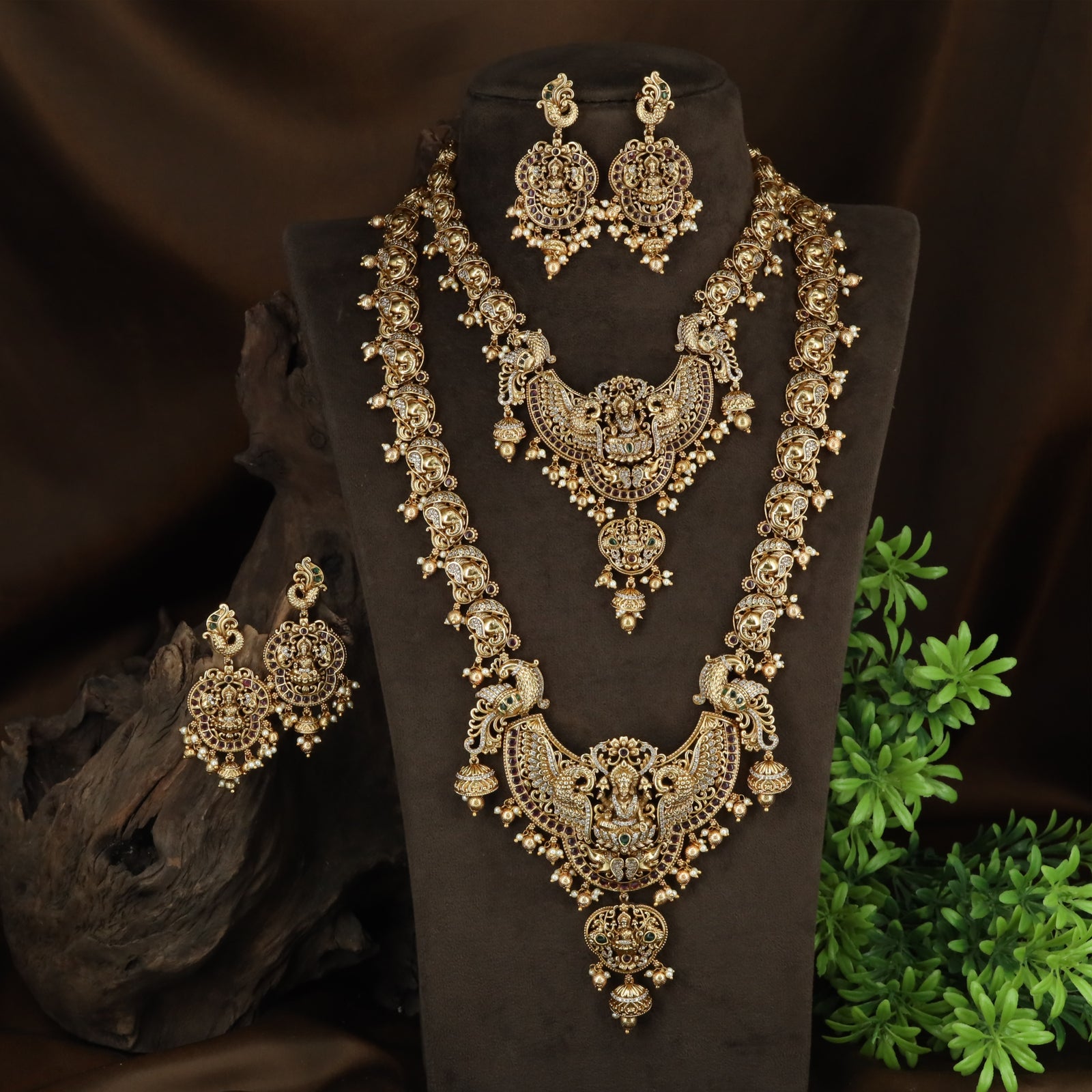 Divine Twin Peacock Winged Lakshmi Heritage Necklace Set