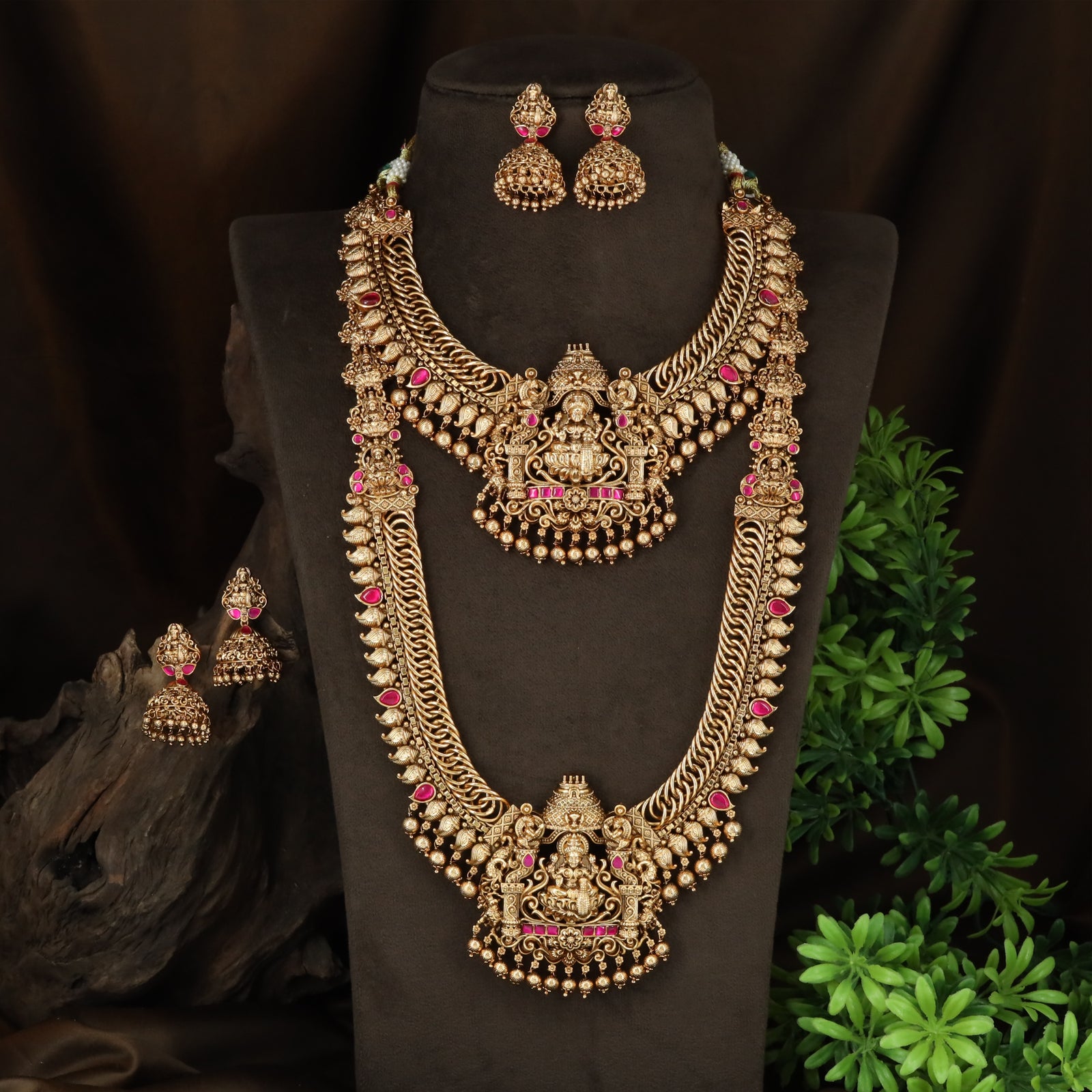 Sri Lakshmi Mandapa Dwaja Simhasana Combo Haaram