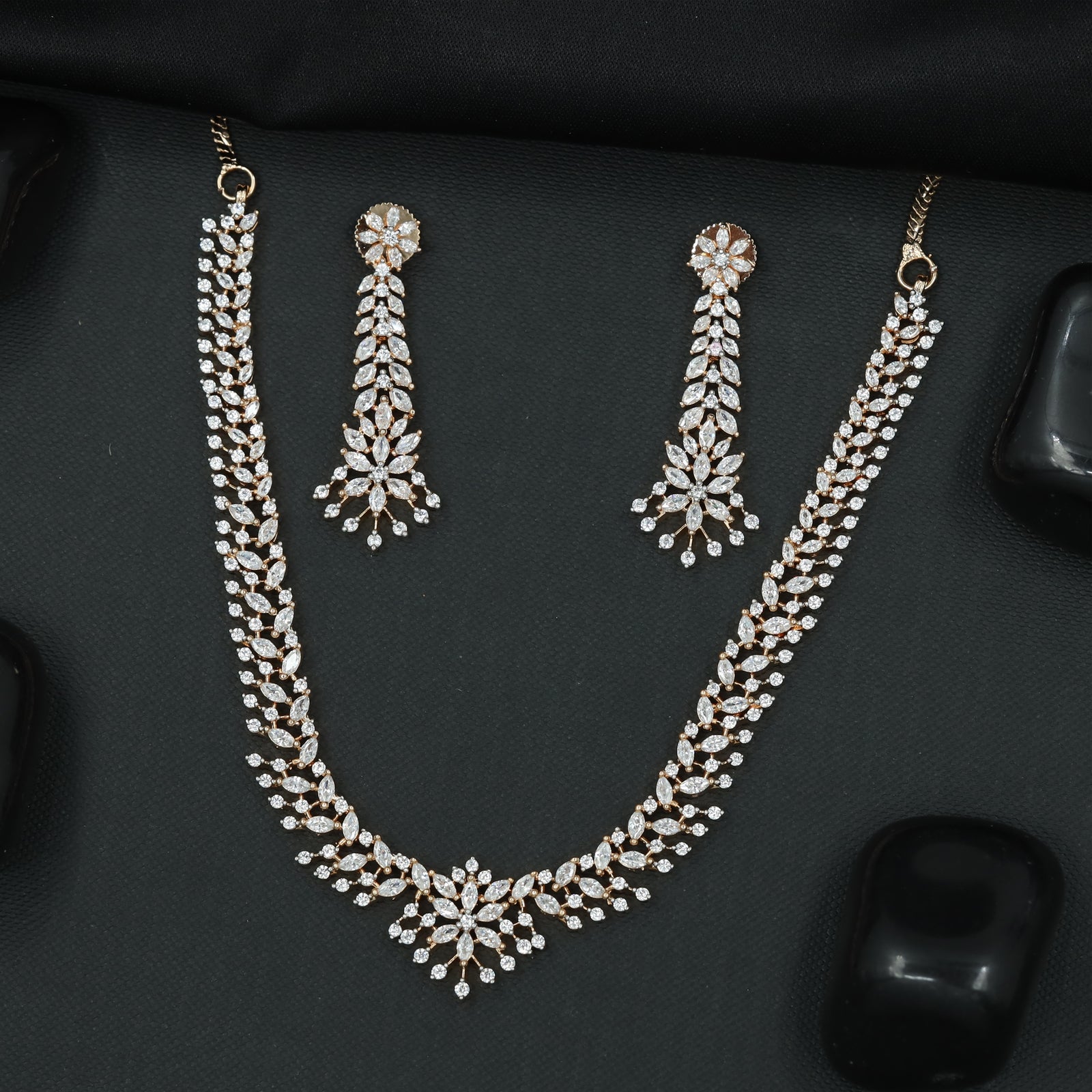 Aabharana Floral Vine Necklace Set with Elegant Cluster Formation