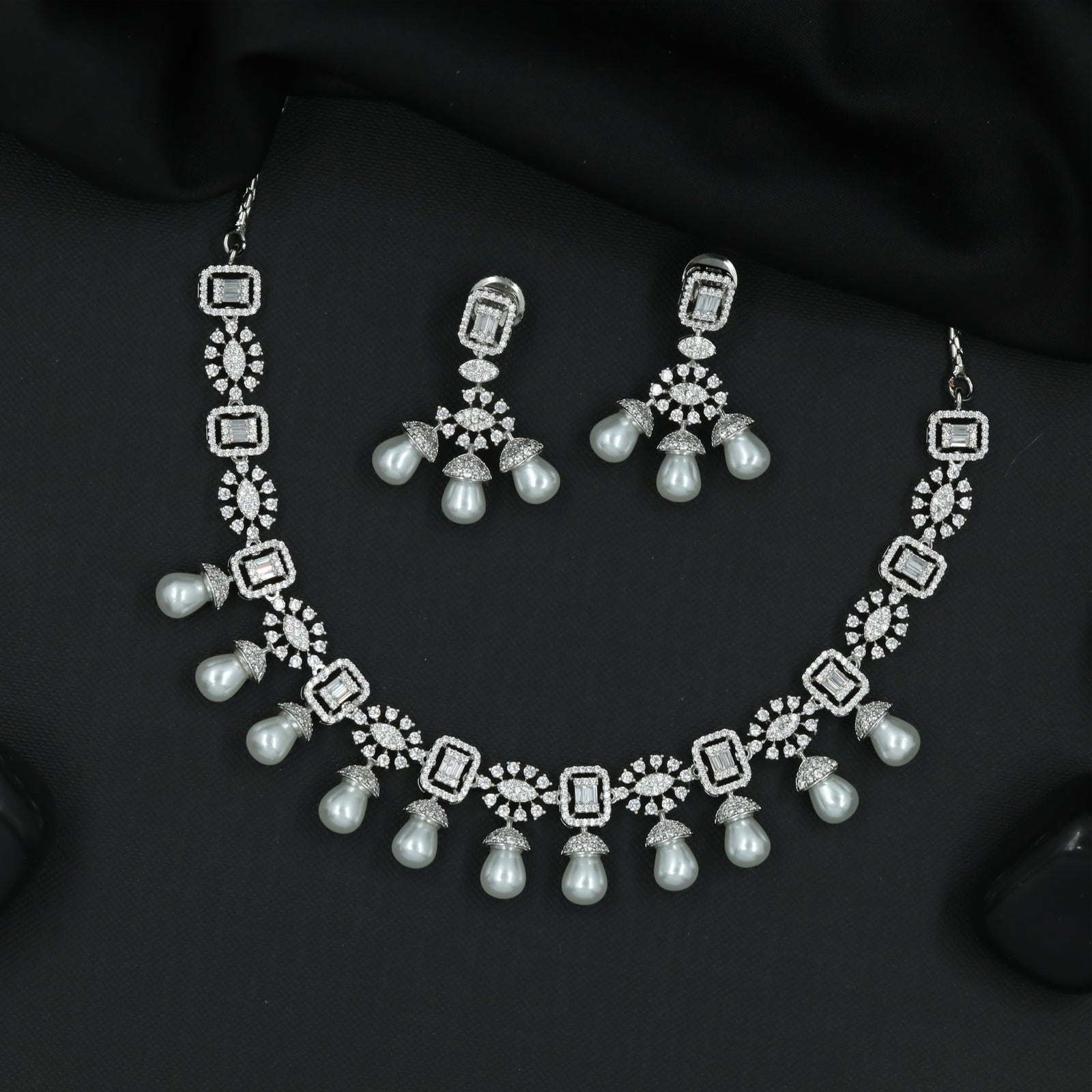 Refined Crystal Grid Necklace Set with Tapered Marquise Centre