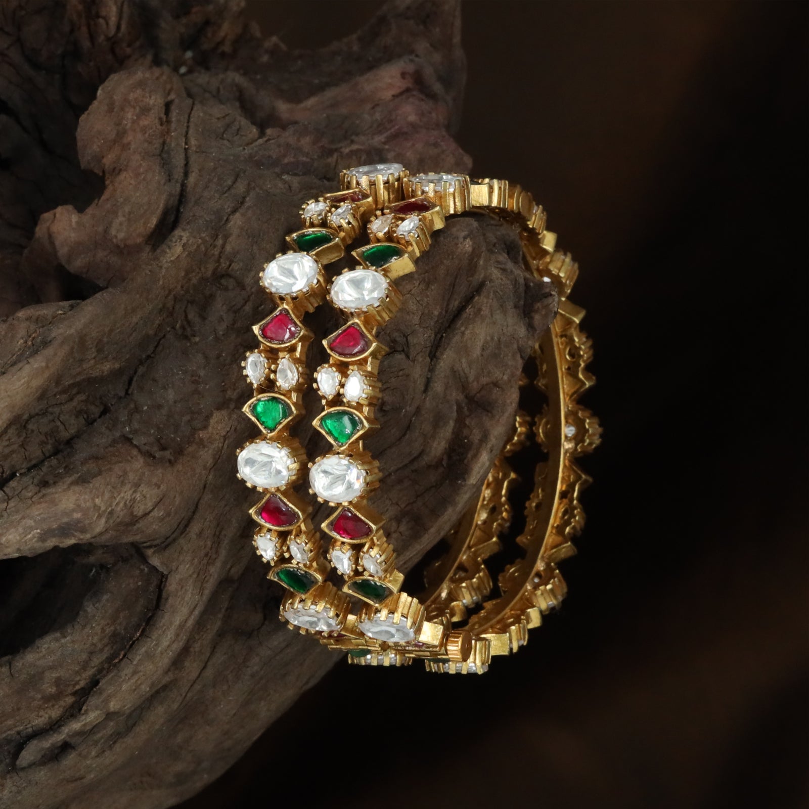 Classic Alternating Pattern Kundan Bangles with Oval and Triangular Settings