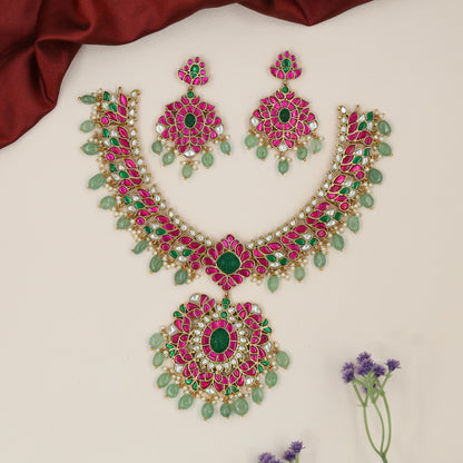 Radiating Petal Motif Jadau Necklace with Layered Floral Sections
