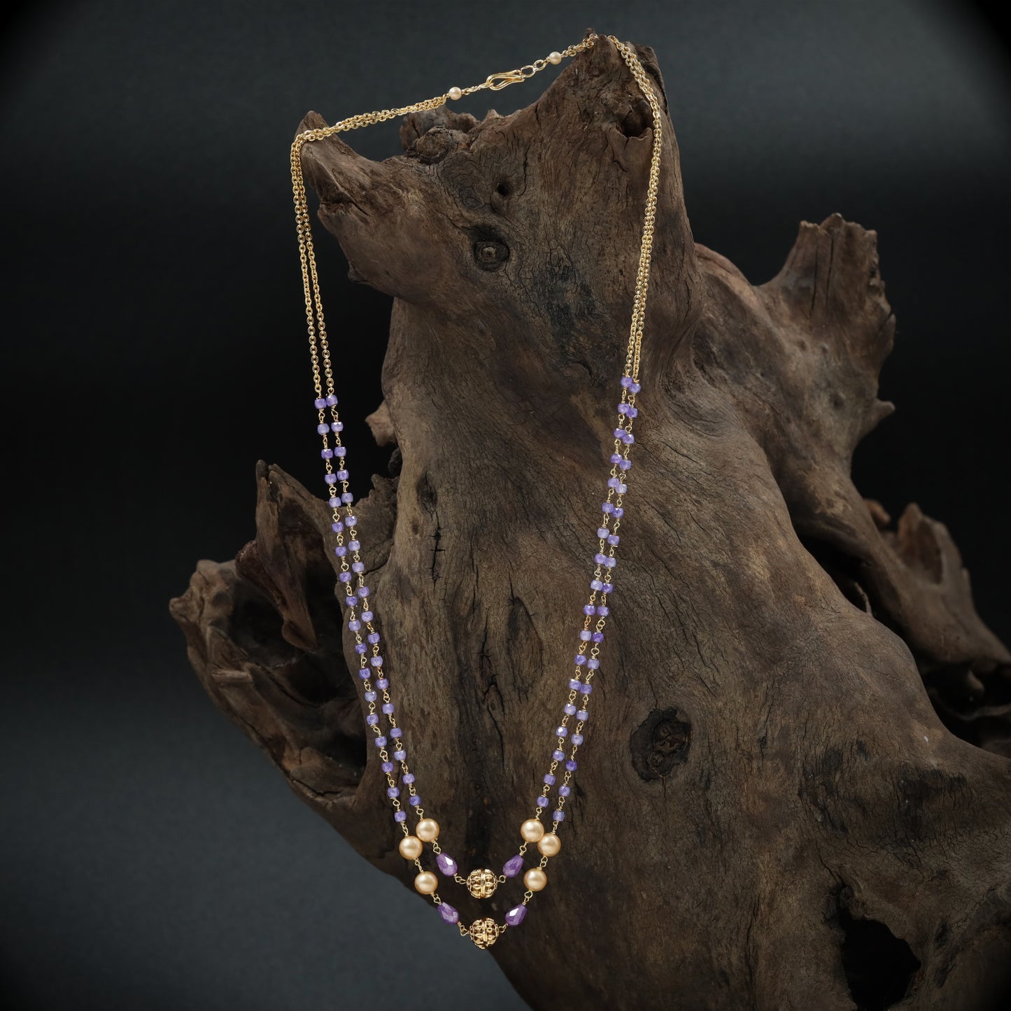 Stylish Beaded Chains and Pearl Elements