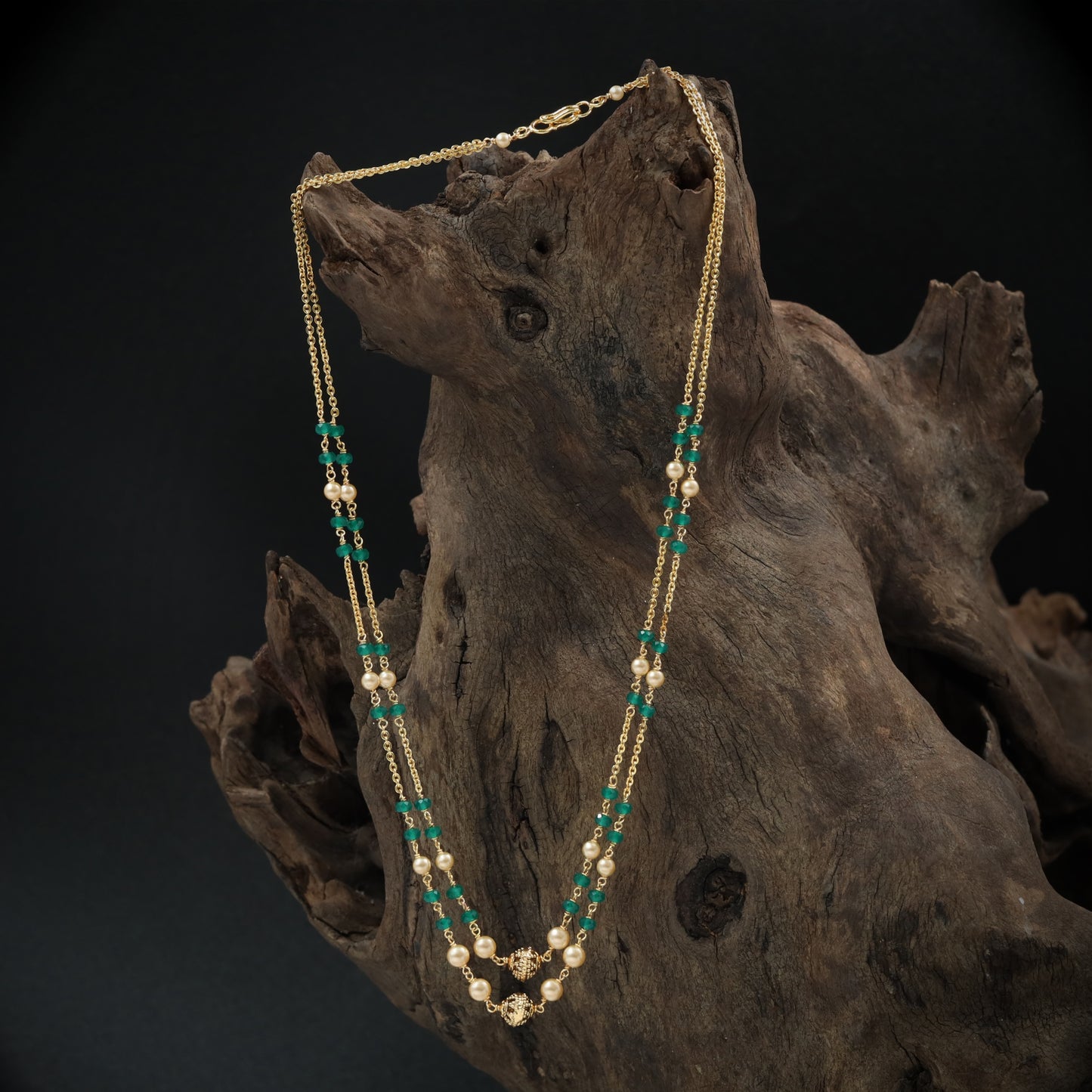 Modern Layered Chain with Balanced Bead and Pearl Detailing