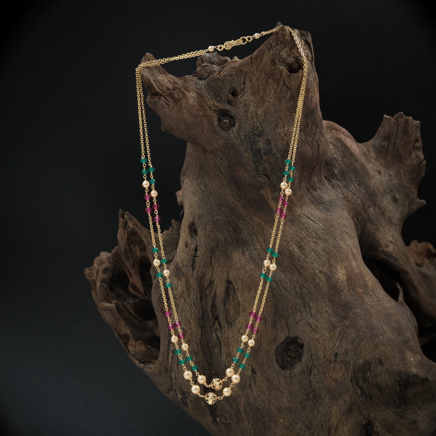Modern Layered Chain with Balanced Bead and Pearl Detailing