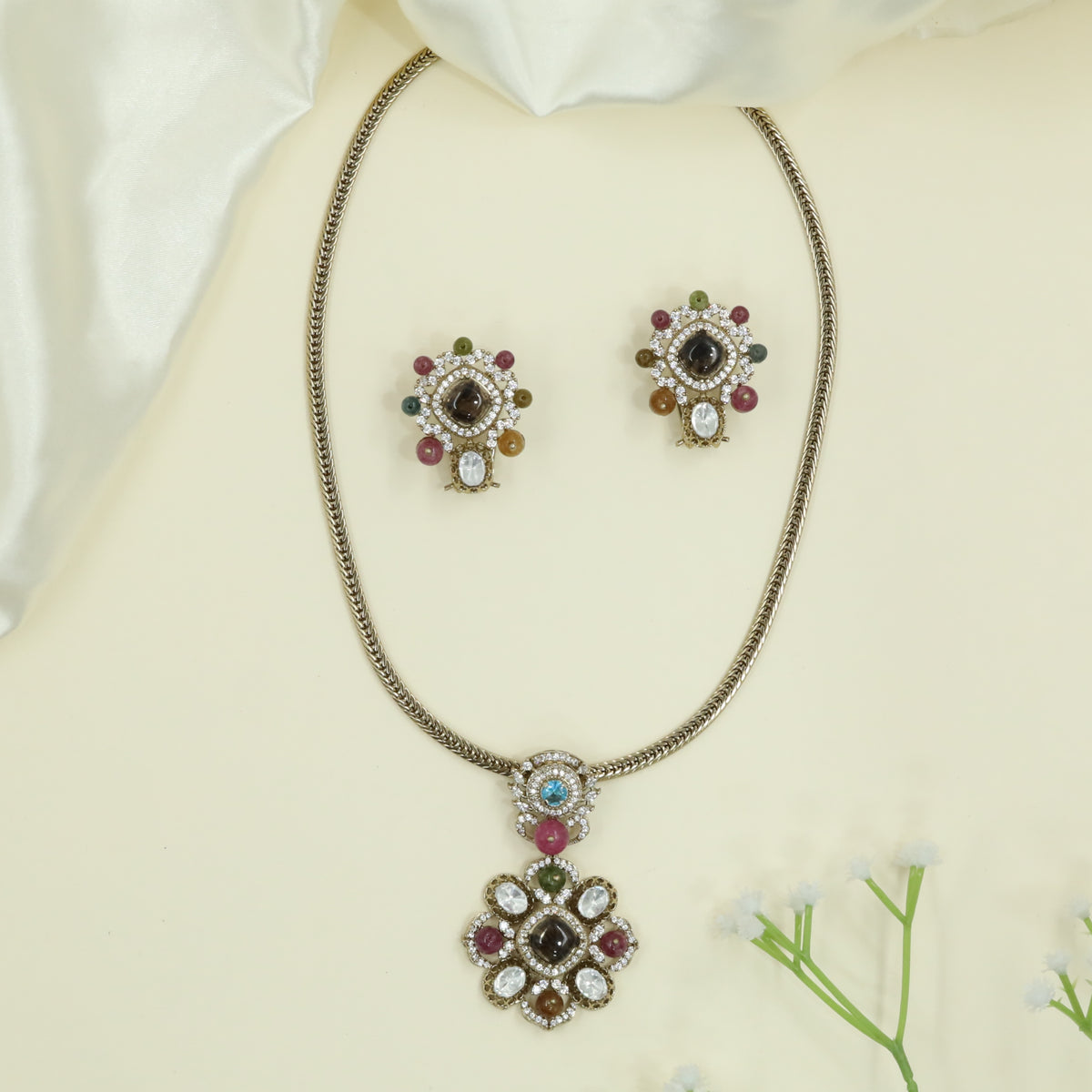 Braided Chain Kundan Chain with Pendant Featuring Floral Cluster Drop