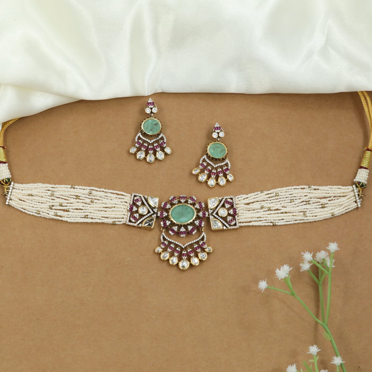 Flat Lay Pearl Choker with Side Panels and Drop Pendant Extension