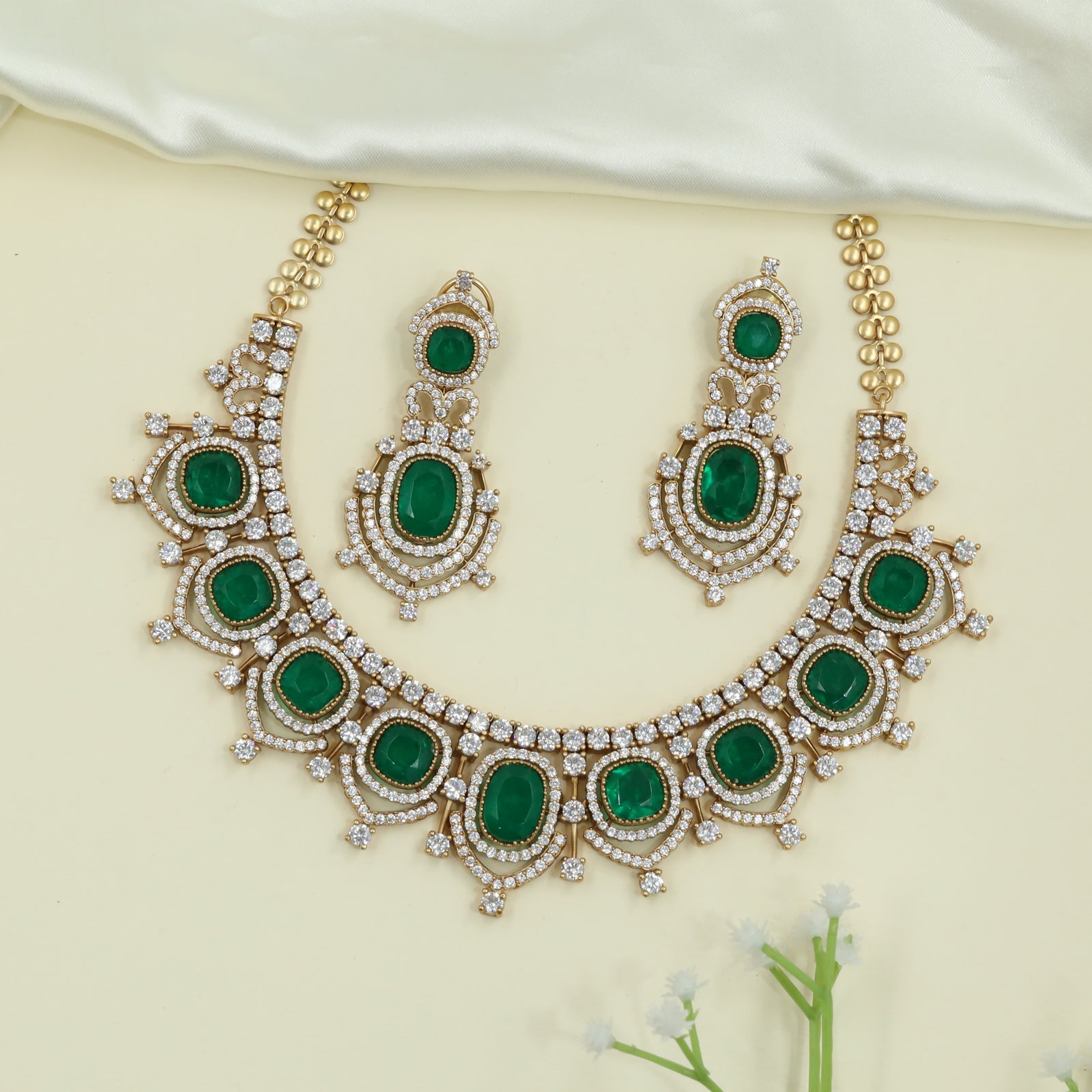 Grove Pattern Gold Necklace with Oval Units and Radiating Border Elements