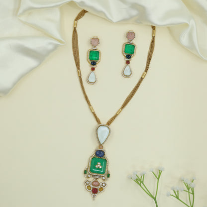 Aureate Rope Link Kundan Chain with Pendant Featuring Tiered Drop Arrangement