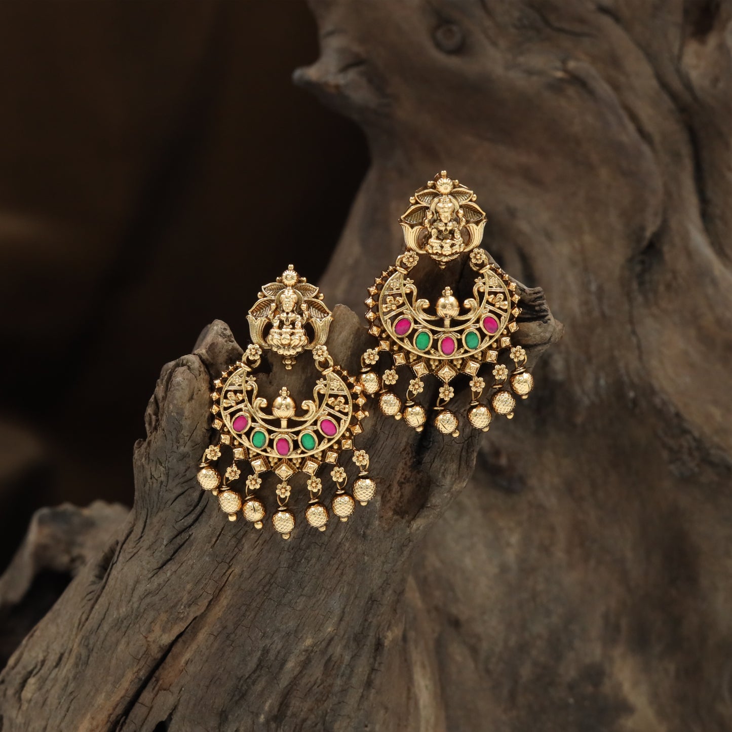 Radiating Lakshmi Crest Hanging with Circular Frame and Coin Drop Fringe