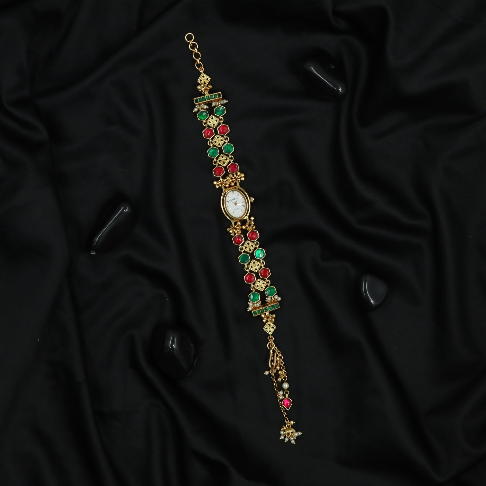 Decorative Hexagon Panel Kundan Watch with Symmetrical Link Arrangement