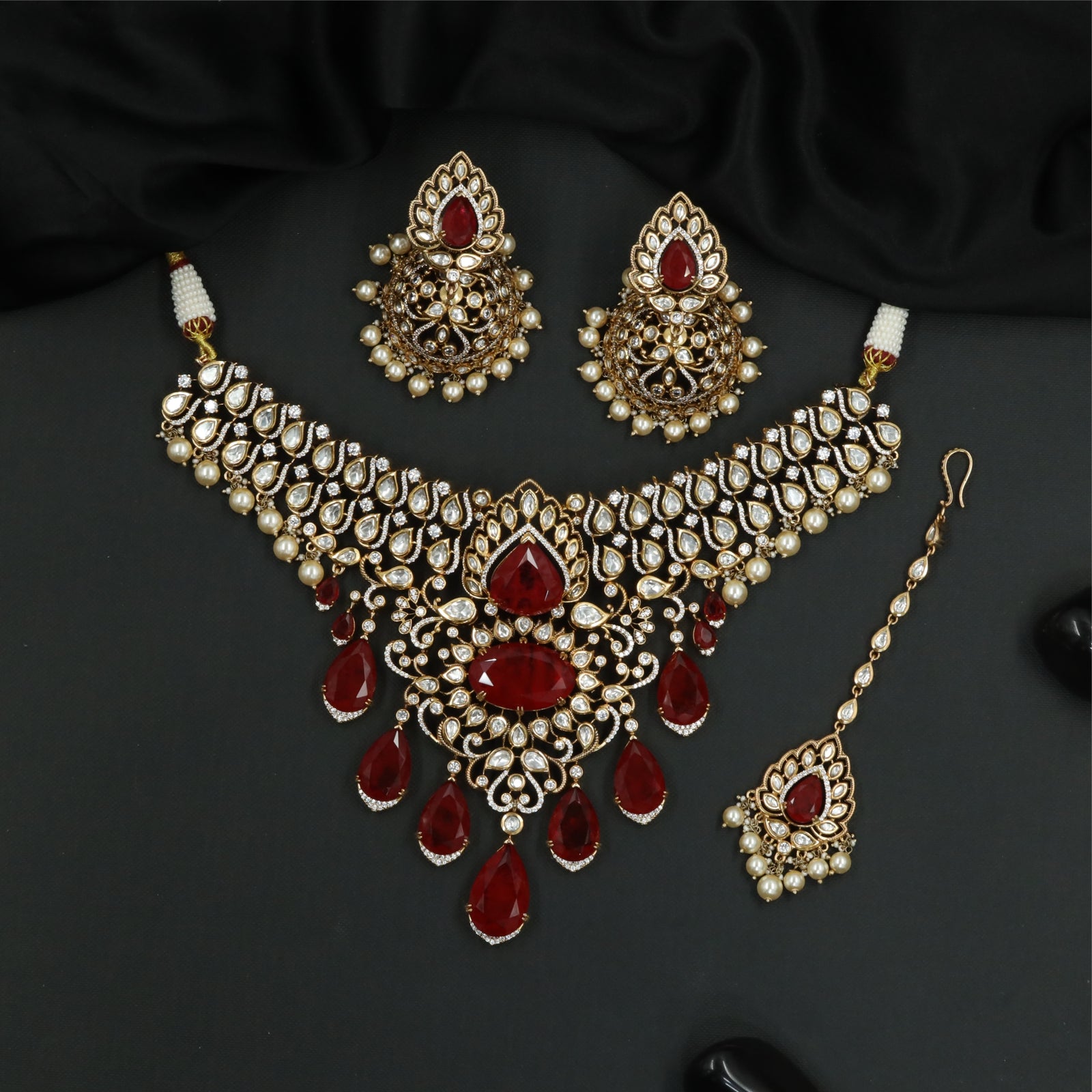 Grand Neck Coverage Kundan Choker with Statement Centre and Bead Fringe