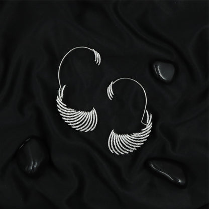 Radiant fan Ear bluetooth with curved hook frame and layered arc rows