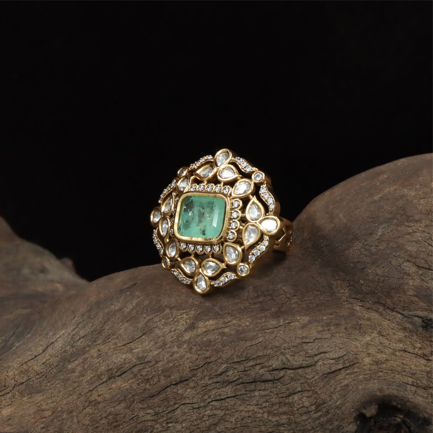Ardent square kundan finger ring with central setting and surrounding drop units