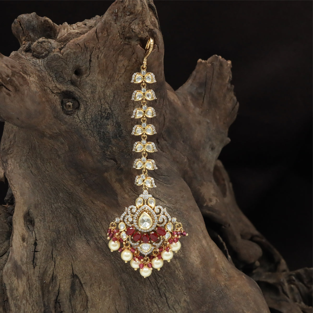 Graceful Linear Leaf Pattern Tikka with Central Teardrop Pendant and Fringe Drops