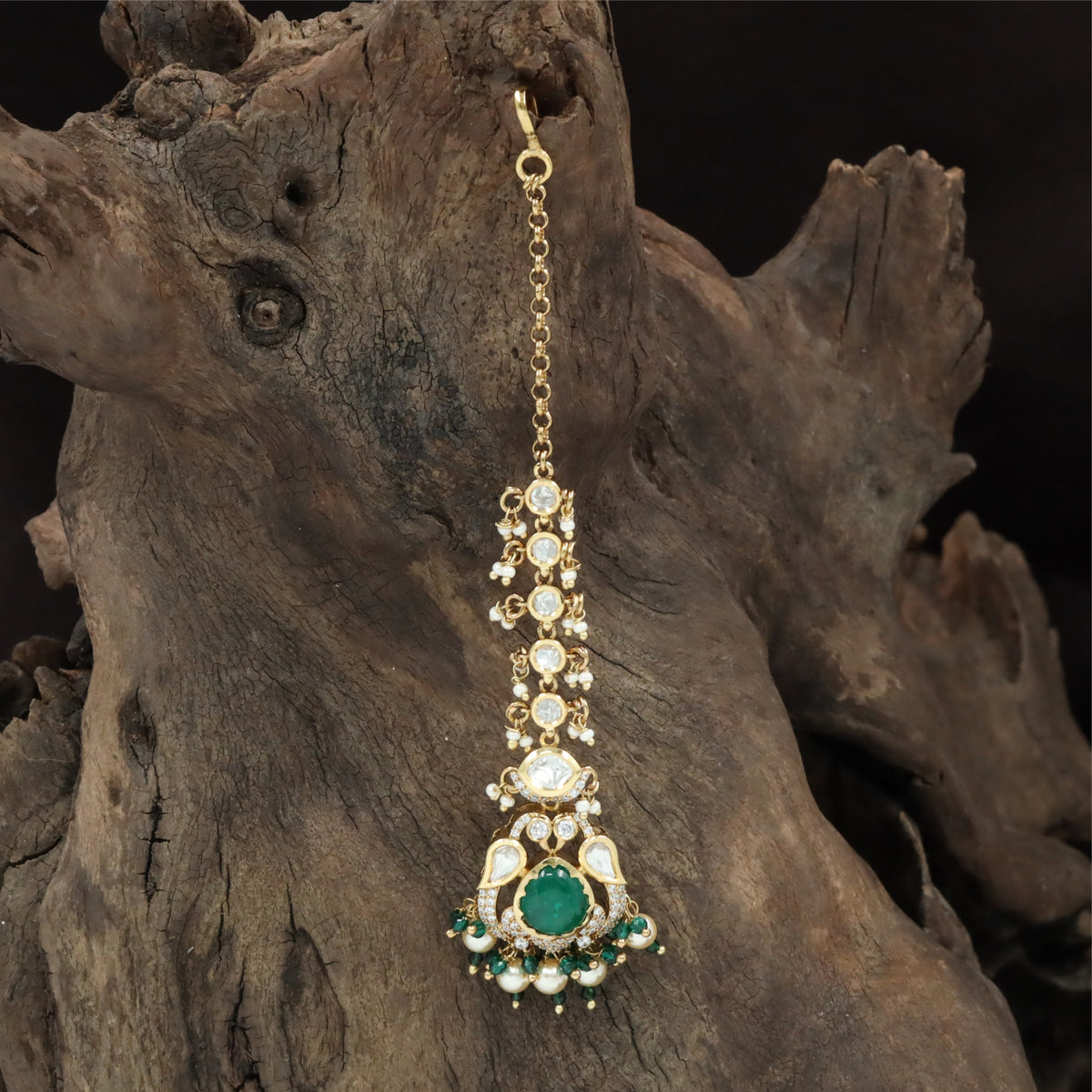 Clustered Round Link Kundan Tikka