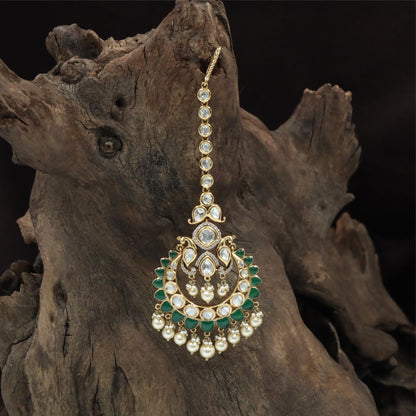 Balanced Crescent Pendant Tikka with Multi Element Center and Fringe Edge