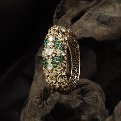 Dominant Floral Medallion Kundan Kada with Mesh Filled Centre and Sculpted Surround