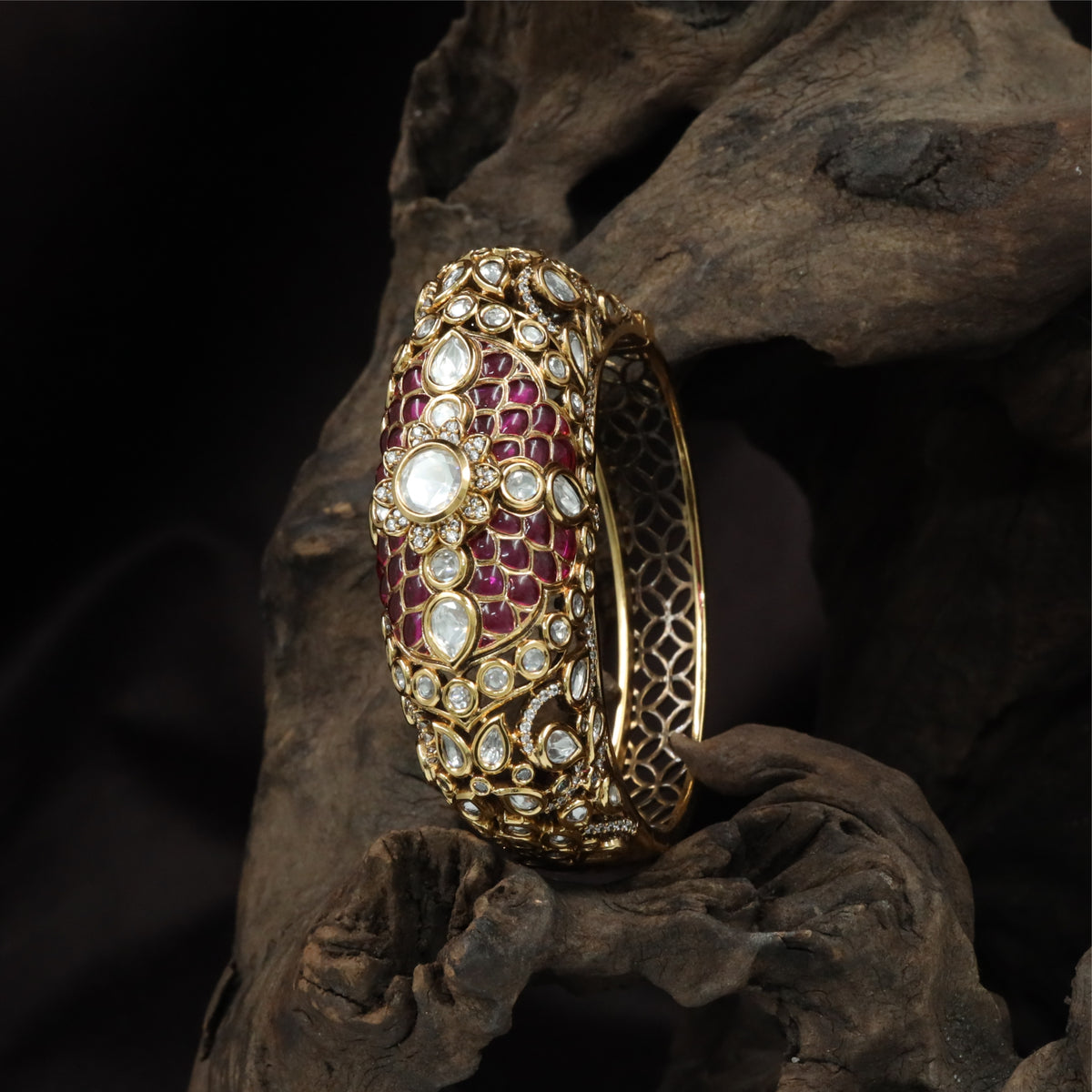 Dominant Floral Medallion Kundan Kada with Mesh Filled Centre and Sculpted Surround
