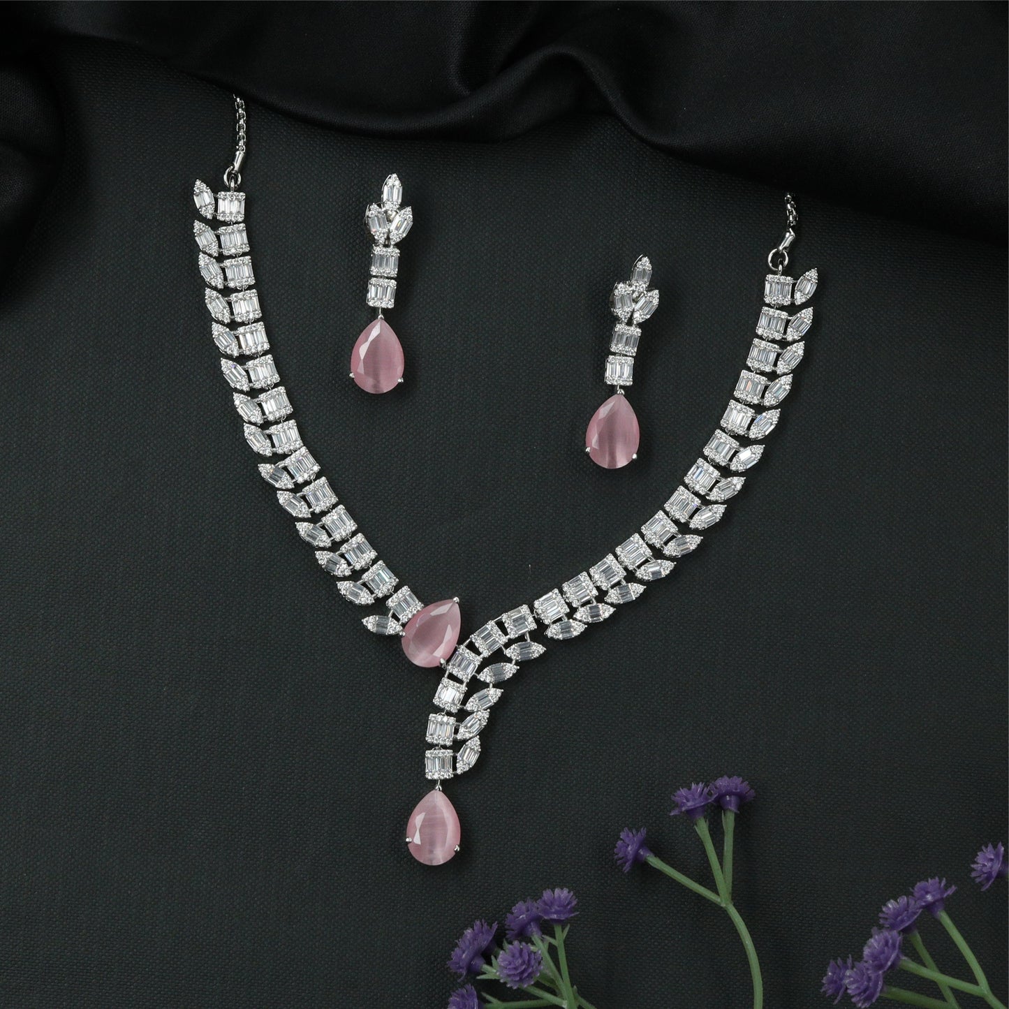 Sleek V Curve Rhodium Necklace with Structured Link Rows and Drop Pendant