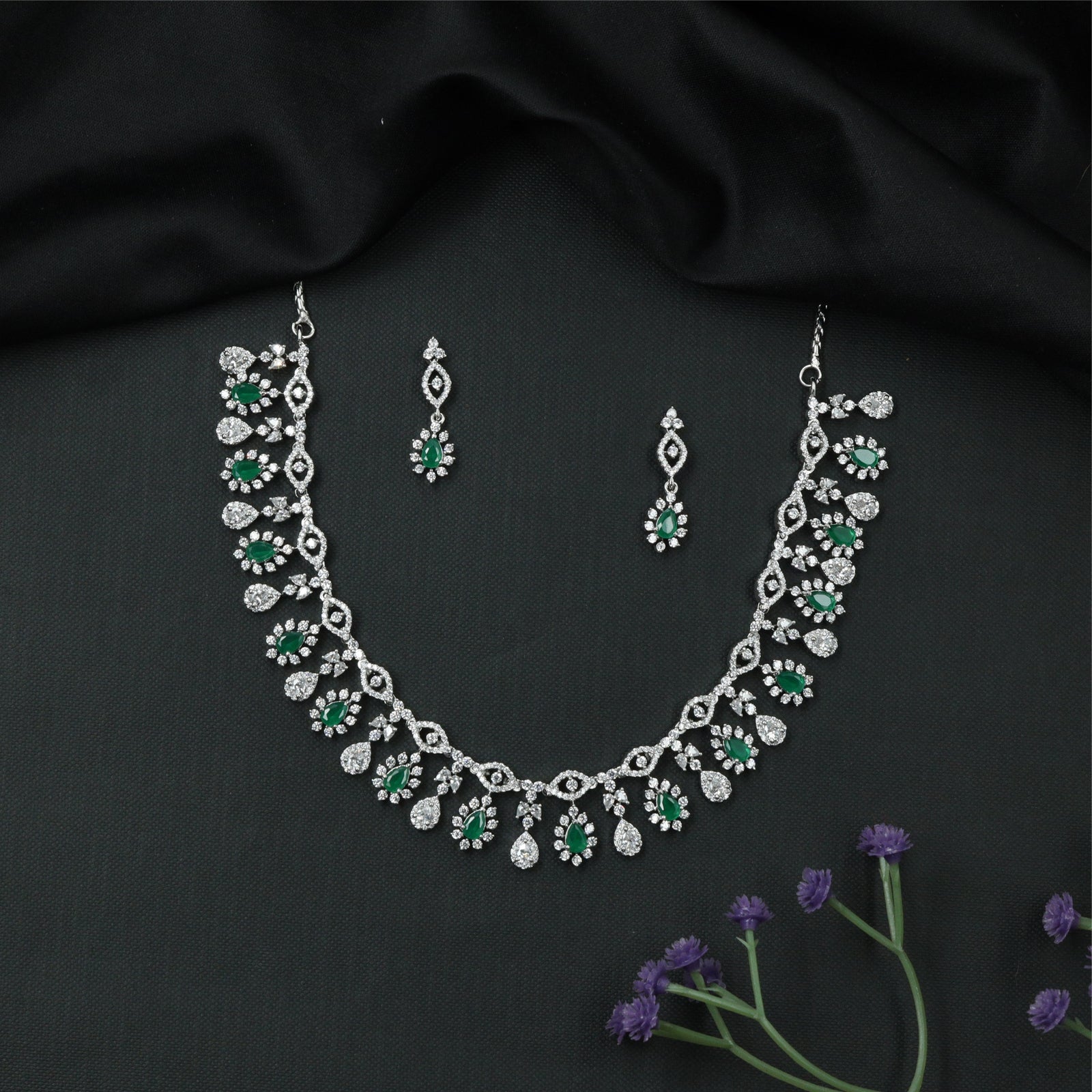 Radiant Drop Pattern Necklace with Repeating Pear Shape Hangings and Stud Earrings