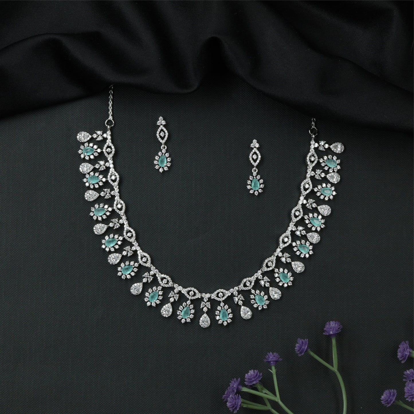Radiant Drop Pattern Necklace with Repeating Pear Shape Hangings and Stud Earrings