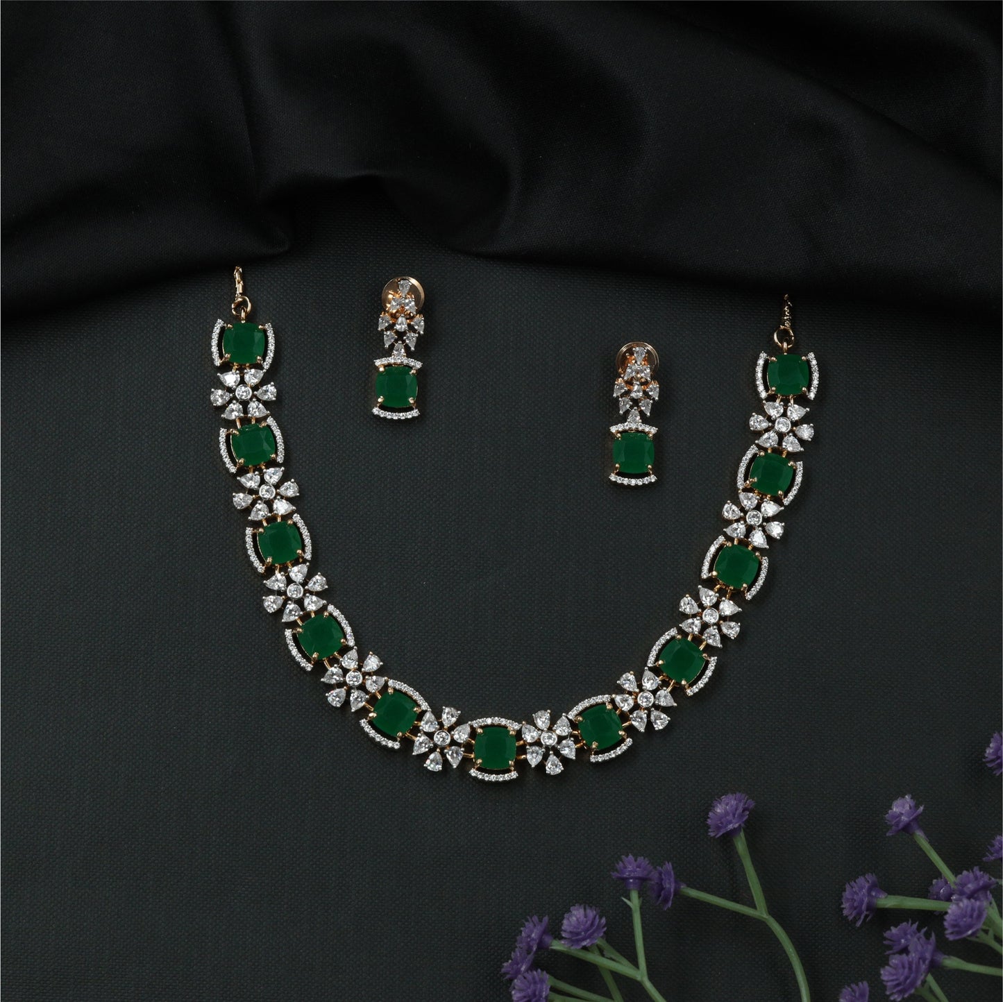 Refined Floral Link Necklace with Alternating Cluster and Square Settings