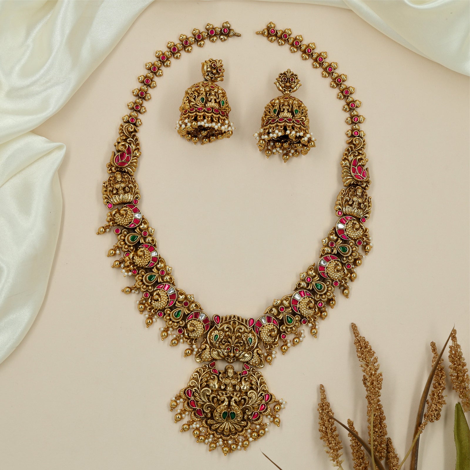 Maharani Peacock Long Haara with Structured Side Arrangement