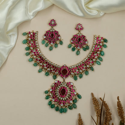 Festive Openwork Jadau Necklace with Dangling Accent Drops