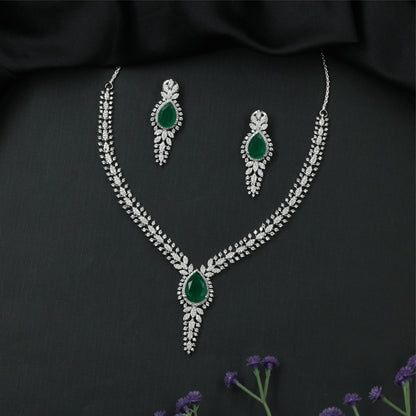 Stylish Contour Necklace with Central Pendant and Structured Stone Layout
