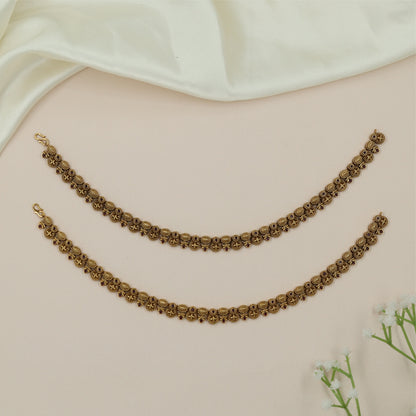 Embossed Medallion Antique Payal with Textured Border Styling