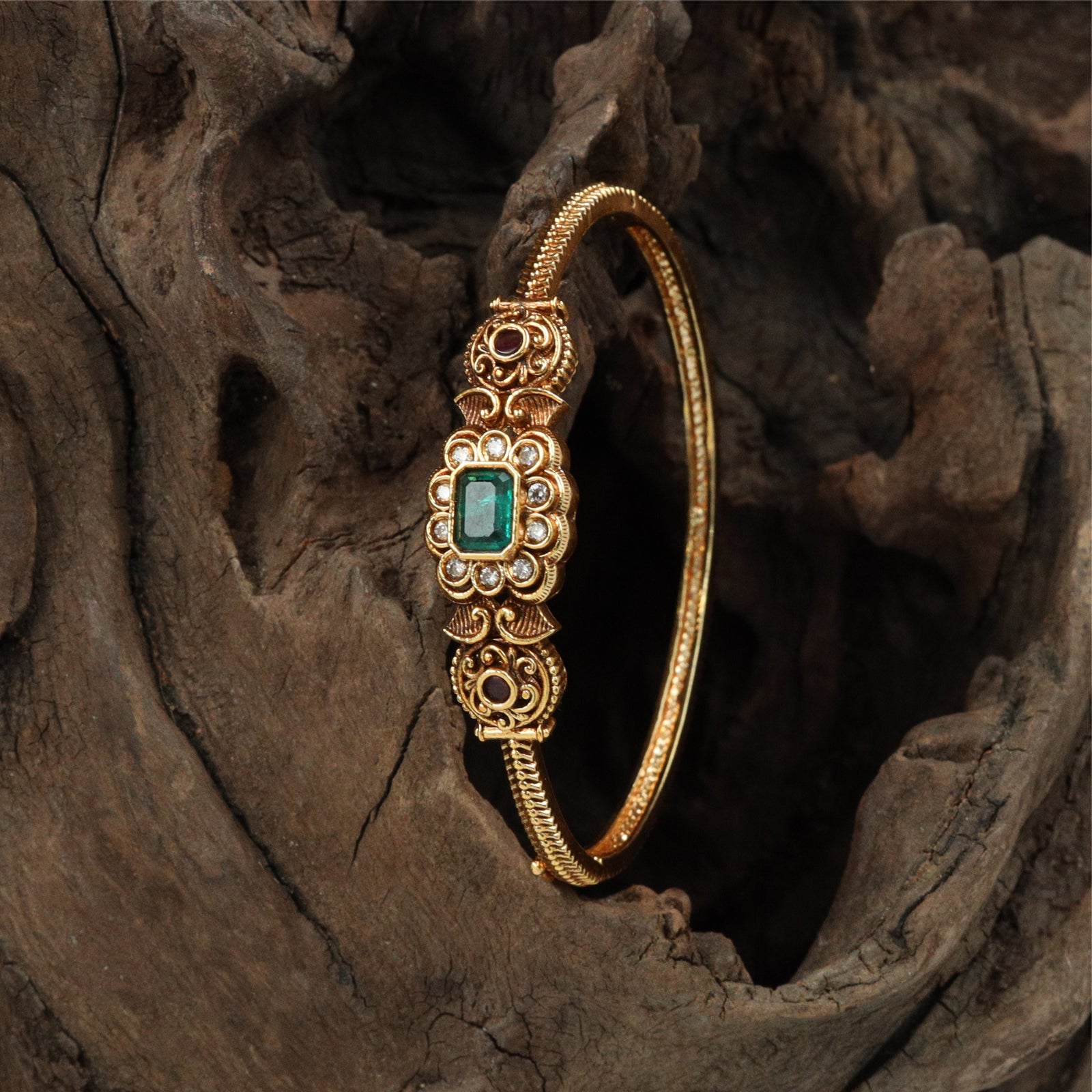 Crowned Floral Antique Kada with Rectangular Center Frame